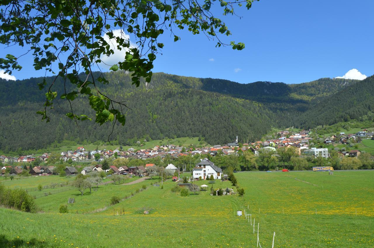Motel Gombas Exteriör bild