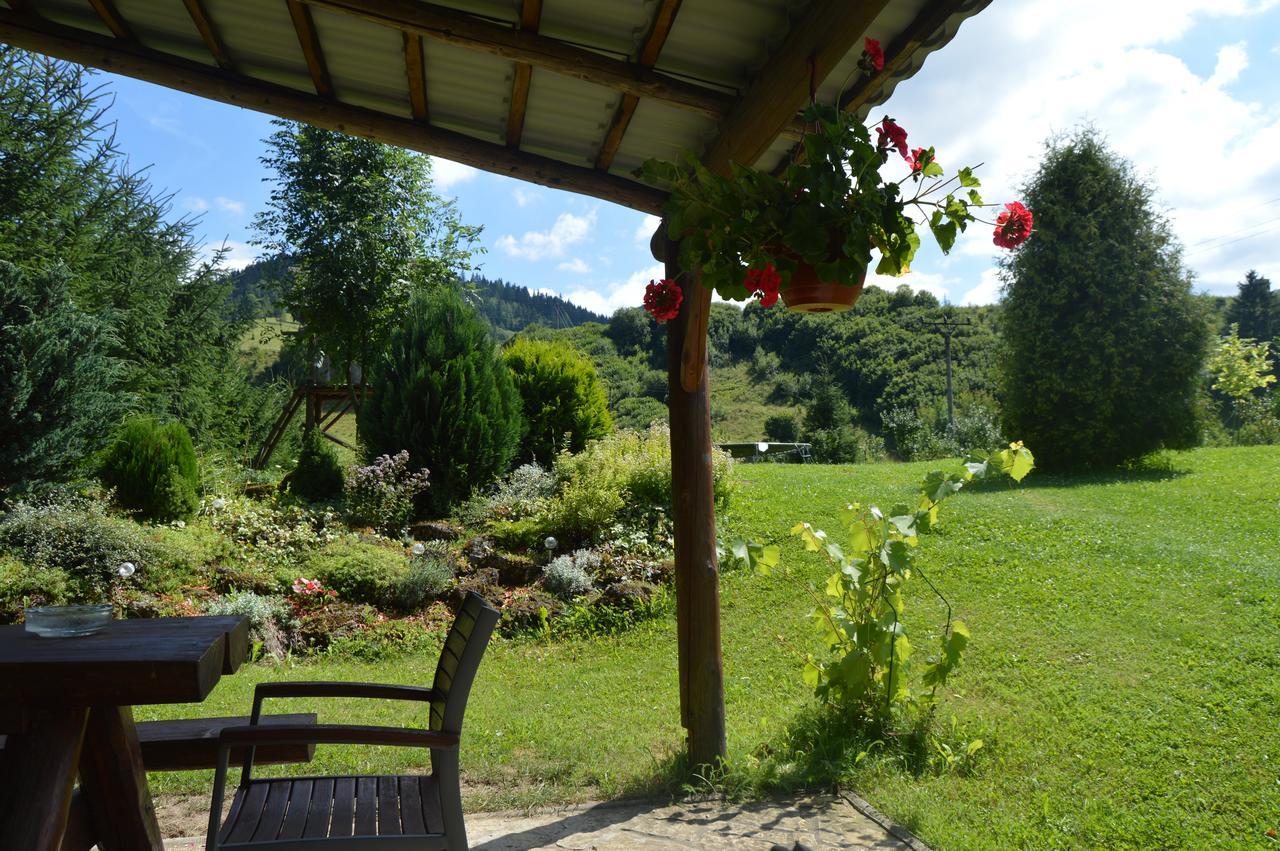 Motel Gombas Exteriör bild